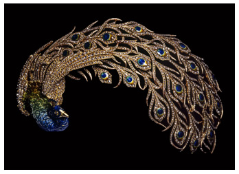 Our brooch of 1742 diamonds, crafted by Melleiro